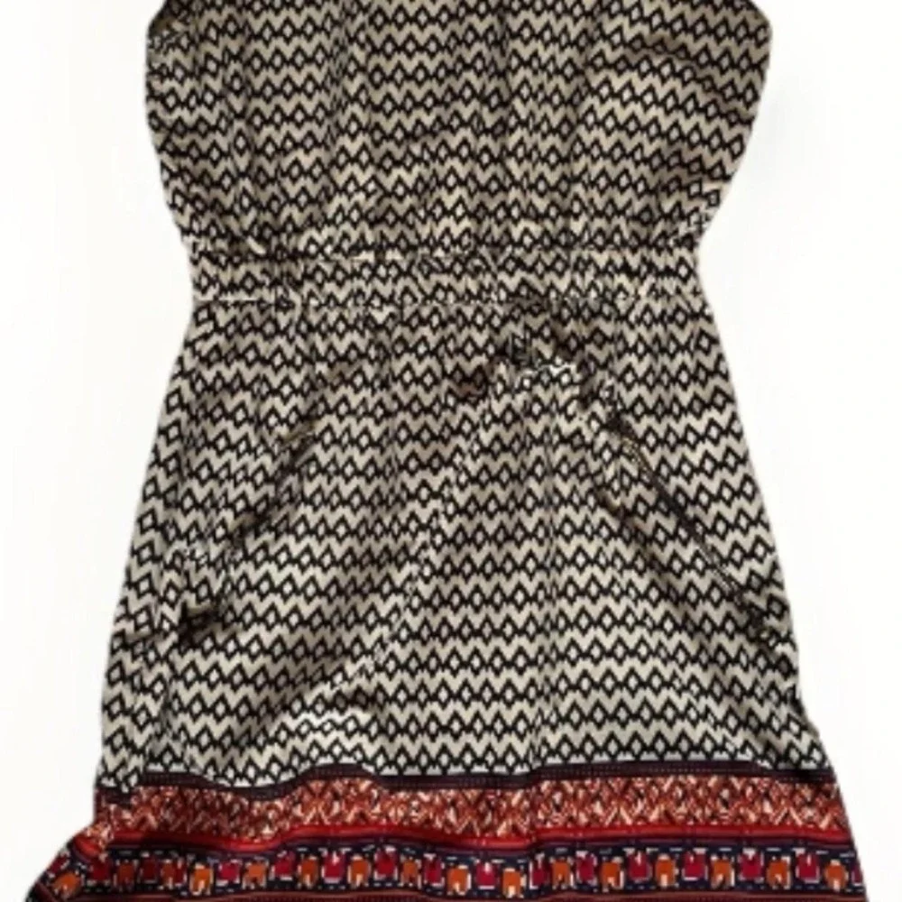 Indulge in Style women's Dress Size Medium‎